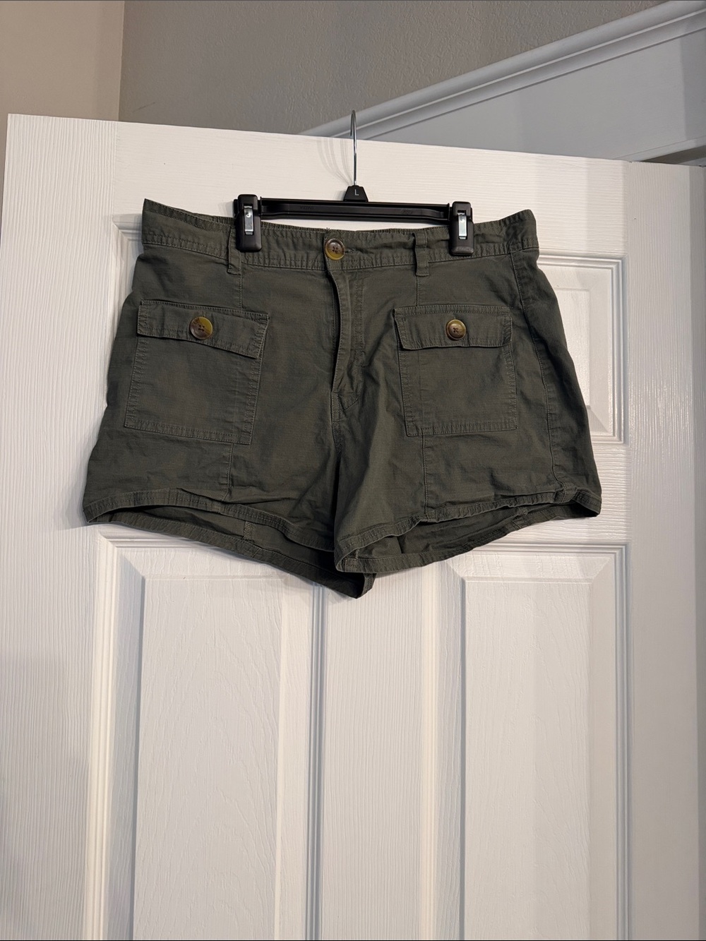 Vuori Ripstop Utility High Rise Shorts